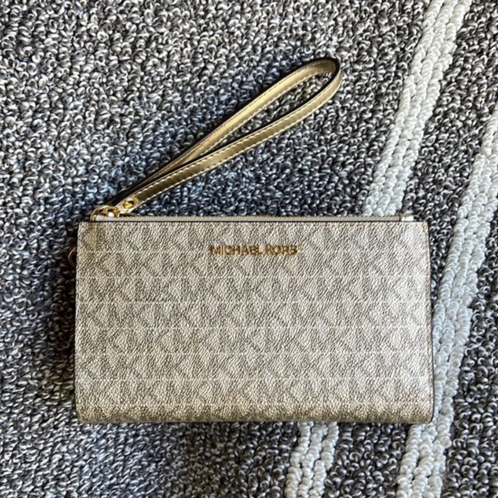 Michael Kors Jet Set Travel Large Double Zip Wristlet Wallet Pale Gold